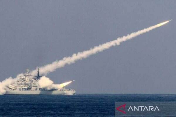 Gawat di Tengah Perang yang Memanas, Tiba-tiba Tiongkok Kirim Senjata Tempur Canggih ke Rusia