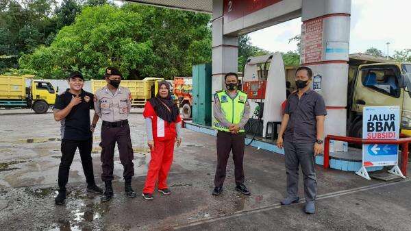BBM Naik, Polres Bangka Selatan Terjunkan Puluhan Personel Pantau SPBU