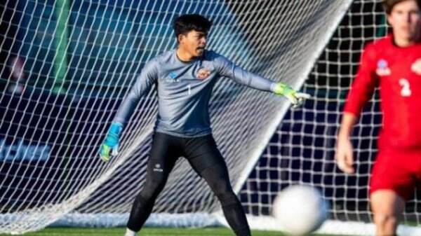 Persija Andalkan Kiper Jebolan Inggris, Legenda Chelsea Gercep Beri Ucapan