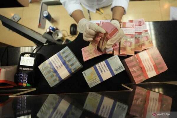 Rupiah Diprediksi Melemah Pekan Ini, Tertekan Kenaikan Harga BBM dan Kekhawatiran Inflasi