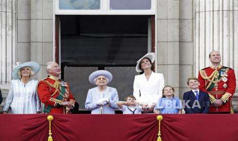 Gelar Baru Pangeran William dan Kate Middleton
