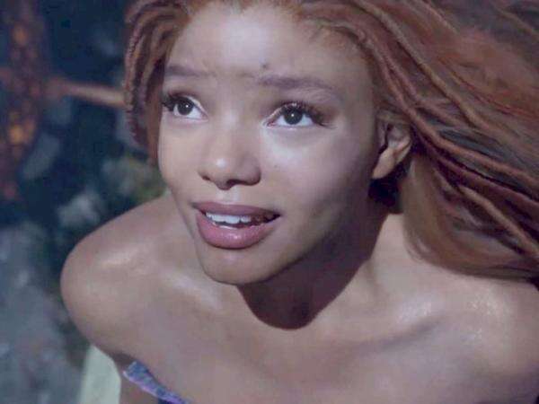 Karakter Ariel di The Little Mermaid Tuai Kontroversi, Halle Bailey ...