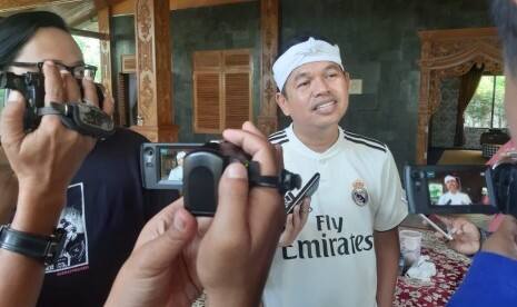 Digugat Cerai Istri, Dedi Mulyadi Unggah Kemesraan dengan Sang Putri