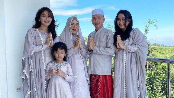 Publik Tahunya Anak Ayah Ojak cuma Ayu Ting Ting dan Syifa, Terkuak Ternyata Punya Putra Kandung Juga, Gak Pernah Diekspos Gegara...