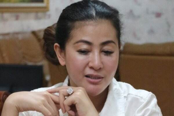 Dijemput Paksa Kejagung, Wanita Emas Sempat Melawan