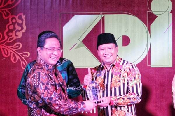 Bupati Pasuruan Raih Penghargaan Kepala Daerah Inovatif, SISTER PERI Optimalkan Layanan Kesehatan bagi Lansia