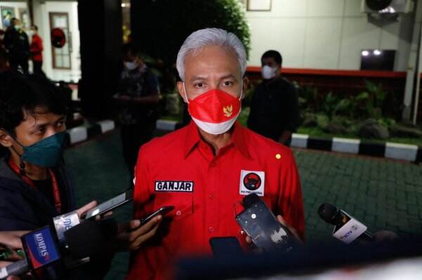 Ganjar Minta Kepala Daerah Turun ke Bawah saat Rapat Konsolidasi PDIP