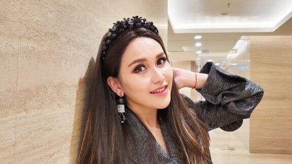 Sesama Gak Punya Suami, Ayu Ting Ting Sampaikan Pesan pada Nathalie Holscher: Janda Ngapain Aja Salah, yang Penting Kita...