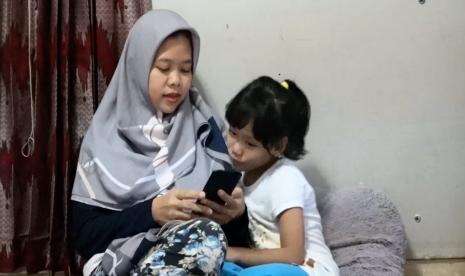 Psikolog Ingatkan Orang Tua Ajari Anak Bijak Bermedia Sosial