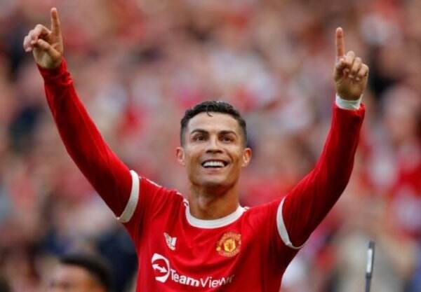 Cristiano Ronaldo Pemain Sepakbola Paling Berpengaruh di Instagram
