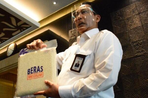 Stabilisasi Harga, Bulog Gelontorkan 650 Ribu Ton Beras Lewat Operasi Pasar