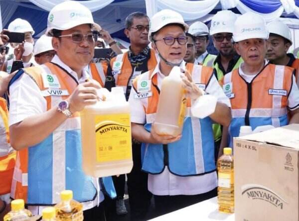 Percepat Pengiriman MINYAKITA Ke Wilayah Timur Indonesia Mendag Zulkifli Hasan Manfaatkan Gerai Maritim