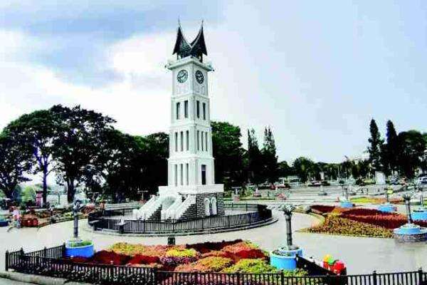 Hai Gaes, Ini lho Fakta Unik Tentang Jam Gadang yang Disebut Sebagai