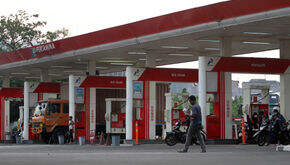 Hore! Harga Pertamax Turun Jadi Rp13 Ribuan per Liter