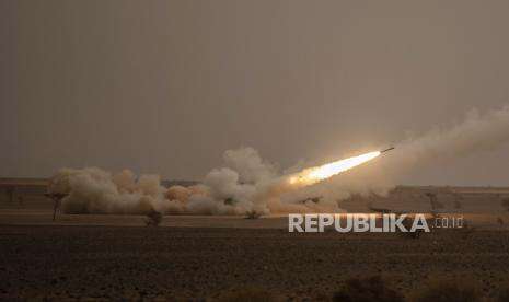 AS Kirim Lagi Roket Canggih HIMARS ke Ukraina