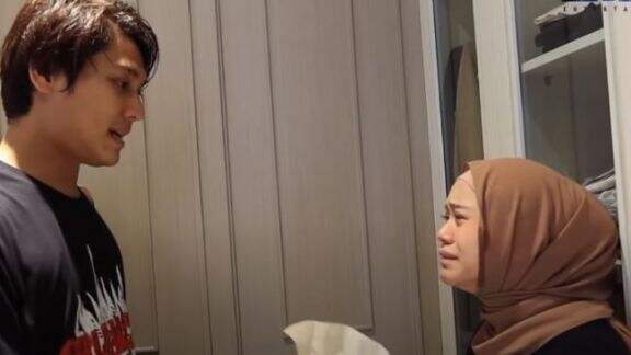 Rizky Billar Salah Bawa HP ke Toilet, Tak Sengaja Chat Mesra sama Selingkuhan Terbaca Lesti Kejora, Lalu Dihajar Habis-habisan, Astaga!