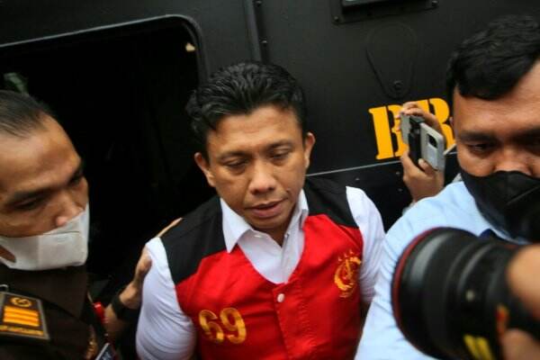 Akhirnya Ferdy Sambo Minta Maaf ke Orang Tua Brigadir Yosua