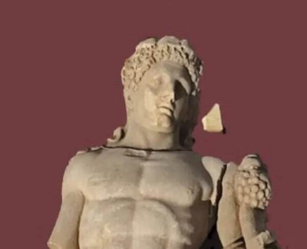 Peneliti Temukan Patung Pahlawan Mitologi Yunani Hercules Berusia 2.000 Tahun