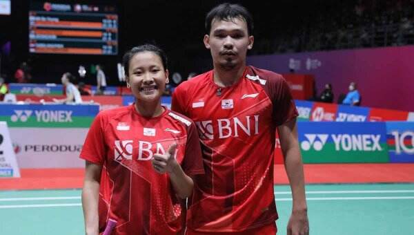 Pamer Aurat Jelang BWF World Tour Finals 2022, Perut Buncit Ganda Campuran Indonesia Jadi Sorotan