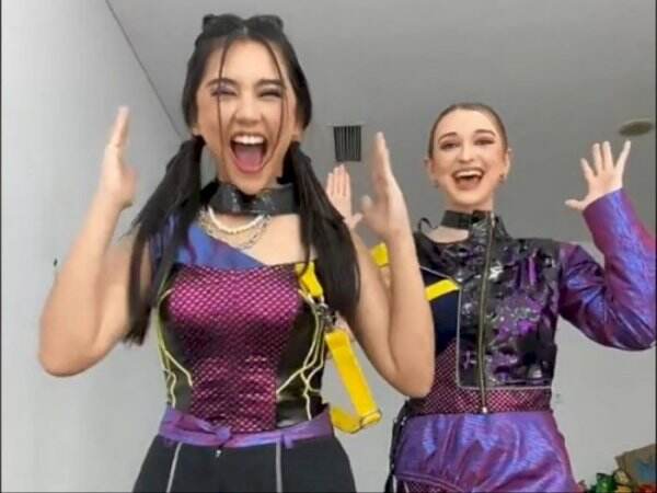 Setelah Cover Fall in Love Alone-nya Viral, Ziva Ajak Stacey Ryan Joget TikTokan Ngawi
