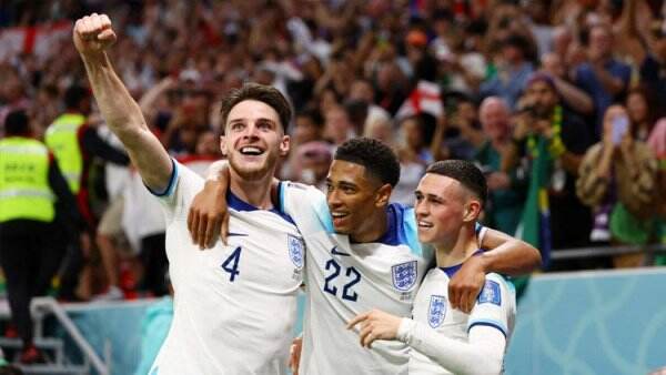 Phil Foden Bawa Inggris Bekuk Wales, Saran 2 Legenda Manchester United Terbukti Jitu