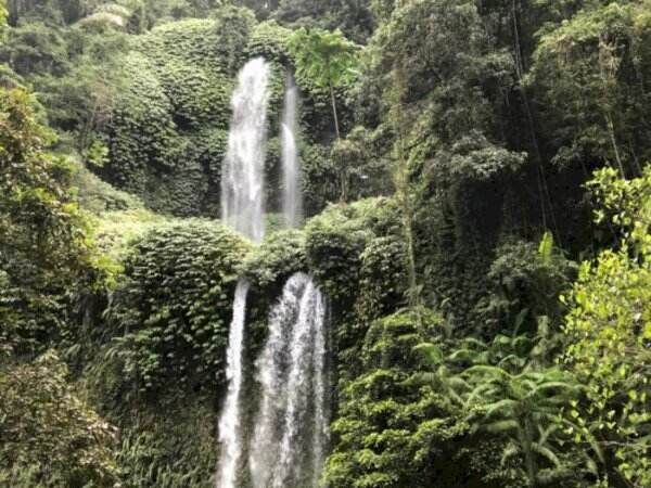 Air Terjun Sendang Gile: Tempat Mandi Para Bidadari dan Dihuni Singa "Gila", Benarkah?