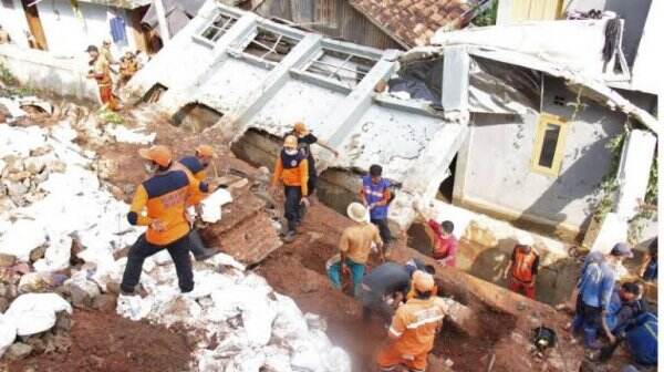 BPBD DKI Waspadai Potensi Longsor Di 10 Kecamatan