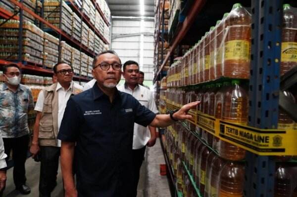 Setengah Juta Liter Minyakita Mengendap di Gudang Produsen, Ini Kata Mendag