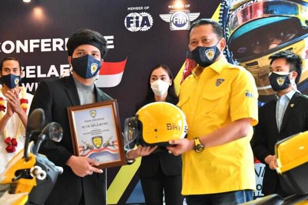 Bamsoet Kukuhkan Atta Halilintar Sebagai Presiden KMLI