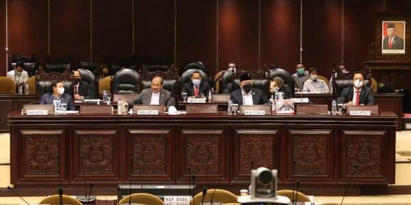 Buka Masa Sidang IV, DPD RI Soroti Penegakan Hukum Kasus Korupsi Di Indonesia