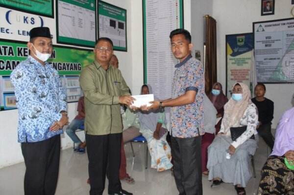 Baznas Salurkan Bantuan pada Korban Kebakaran di Pasar Kambang