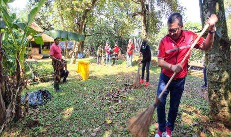 Babeh Idin dan Hasto Ungkap Peran Penting Hutan Kota