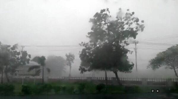 Prakiraan Cuaca Sumbar Besok, Pagi Berawan, Siang Hujan
