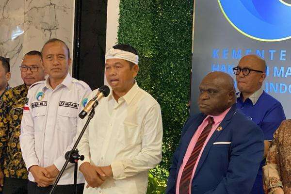 Dedi Mulyadi Ungkap Kegiatan Siswa Nakal Jabar di Barak Militer, Dimulai Jam 4 Pagi! Kamis, 08 Mei 2 Dedi Mulyadi Ungkap Kegiatan Siswa Nakal Jabar di Barak Militer, Dimulai Jam 4 Pagi! Kamis, 08 Mei 2