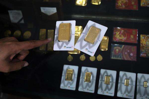 Harga Emas Antam Hari Ini Turun Rp30.000, Termurah Jadi Segini! Harga Emas Antam Hari Ini Turun Rp30.000, Termurah Jadi Segini!