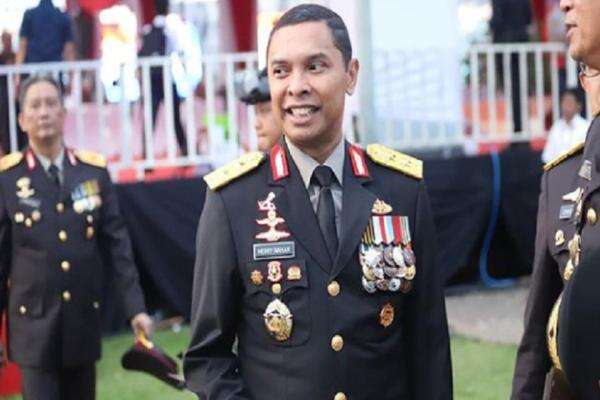 Profil Irjen Herry Rudolf Nahak, Koorsahli Kapolri Peraih Adhi Makayasa 1990 yang Masuk Masa Pensiun Profil Irjen Herry Rudolf Nahak, Koorsahli Kapolri Peraih Adhi Makayasa 1990 yang Masuk Masa Pensiun