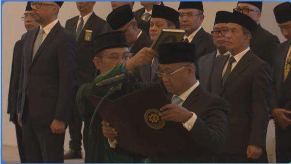 Sarjito Resmi Jadi Kepala Eksekutif Pengawas BMKS OJK Periode 2026-2031 Sarjito Resmi Jadi Kepala Eksekutif Pengawas BMKS OJK Periode 2026-2031