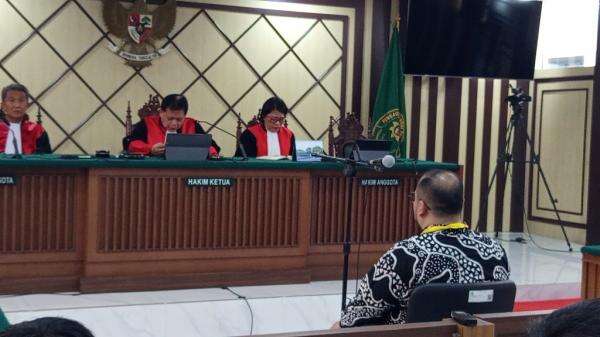 PT DKI Perberat Vonis Eks Konsultan Kemendikbudristek Ibam Jadi 5 Tahun Penjara PT DKI Perberat Vonis Eks Konsultan Kemendikbudristek Ibam Jadi 5 Tahun Penjara