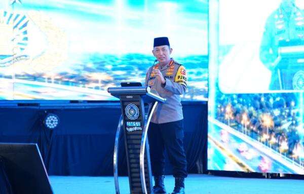 Kapolri: Mahasiswa Harus Jadi Agen Perubahan dan Perkuat Persatuan! Kapolri: Mahasiswa Harus Jadi Agen Perubahan dan Perkuat Persatuan!