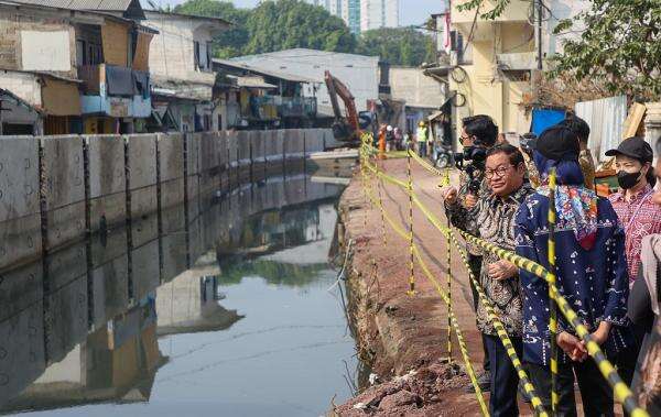 Pramono Targetkan Normalisasi Kali Cakung Lama Rampung 2028, Kurangi Potensi Banjir Pramono Targetkan Normalisasi Kali Cakung Lama Rampung 2028, Kurangi Potensi Banjir