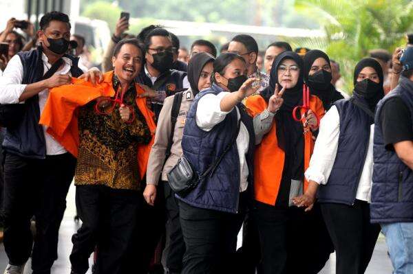Polda Metro: Proses Hukum Roy Suryo-Dokter Tifa Sesuai KUHAP, Bisa Dipertanggungjawabkan Polda Metro: Proses Hukum Roy Suryo-Dokter Tifa Sesuai KUHAP, Bisa Dipertanggungjawabkan