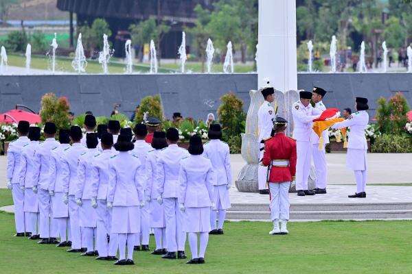Presiden dan Wapres Terdahulu Dipastikan Hadiri HUT ke-81 RI di Istana Presiden dan Wapres Terdahulu Dipastikan Hadiri HUT ke-81 RI di Istana