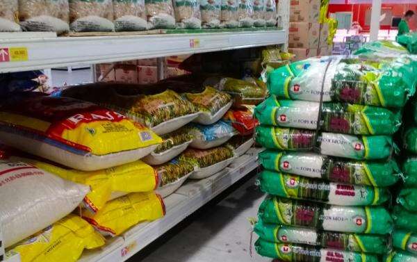 Mengenal Beras Fortifikasi yang Ramai Usai Ditarik karena Bermasalah Mengenal Beras Fortifikasi yang Ramai Usai Ditarik karena Bermasalah