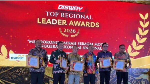 Bupati Bogor Raih Penghargaan Pengembangan Infrastruktur dan Konektivitas Daerah Terbaik Bupati Bogor Raih Penghargaan Pengembangan Infrastruktur dan Konektivitas Daerah Terbaik