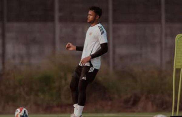 Aqil Savik Bongkar Latihan Gila Persija di Thailand, Kiper Ditempa Habis-habisan Aqil Savik Bongkar Latihan Gila Persija di Thailand, Kiper Ditempa Habis-habisan