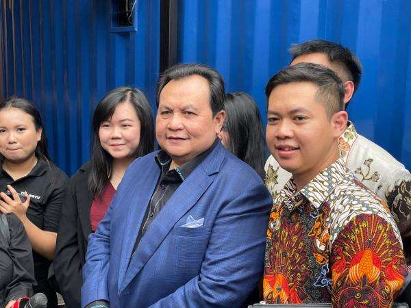 Ruben Onsu Polisikan Pemandu Acara Artos dan Y Terkait Rekaman Ilegal, Terancam 10 Tahun Penjara Ruben Onsu Polisikan Pemandu Acara Artos dan Y Terkait Rekaman Ilegal, Terancam 10 Tahun Penjara