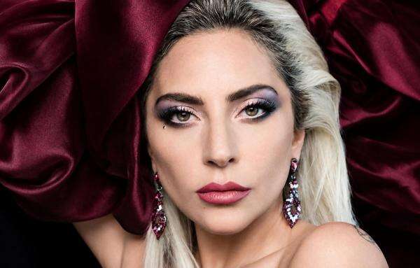 Lady Gaga dan Michael Polansky Sambut Kelahiran Anak Pertama Lady Gaga dan Michael Polansky Sambut Kelahiran Anak Pertama