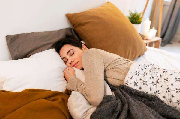 Studi: Tidur Lebih Lama saat Akhir Pekan Bikin Jantung Lebih Sehat Studi: Tidur Lebih Lama saat Akhir Pekan Bikin Jantung Lebih Sehat