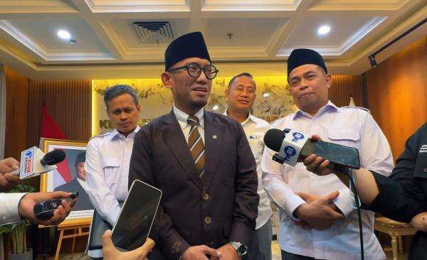 Wamenhaj Imbau Jamaah Umrah Tidak Gunakan Maskapai Transit Singapura dan Malaysia Wamenhaj Imbau Jamaah Umrah Tidak Gunakan Maskapai Transit Singapura dan Malaysia