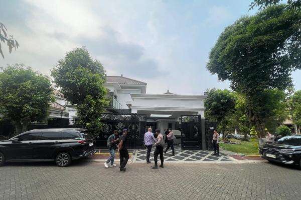 Rumah Mewah Ipda Yayat Sudrajat Digeledah KPK, Komisi III DPR: Harus Diusut Tuntas Rumah Mewah Ipda Yayat Sudrajat Digeledah KPK, Komisi III DPR: Harus Diusut Tuntas